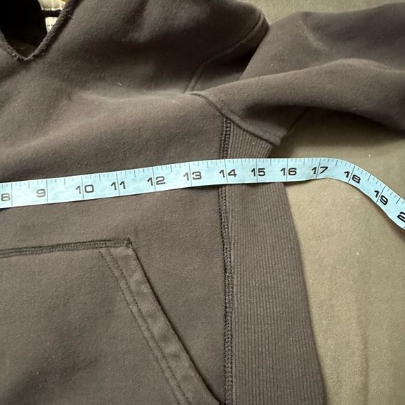 Tracksmith Hoodie Sz XS woman’s black (n102) - Picture 4 of 5